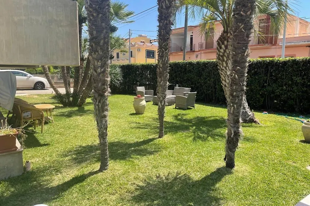 La Taverna Della Loggia Avola 0*,  Italy